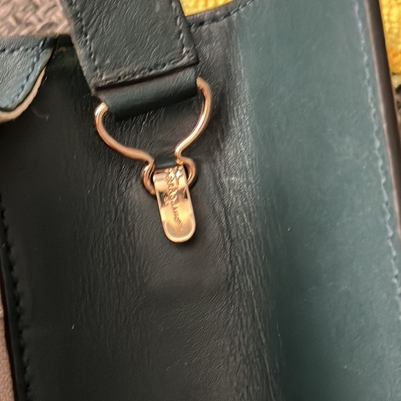 Vintage Salvatore Ferragamo shoulder bag - Picture 9 of 14